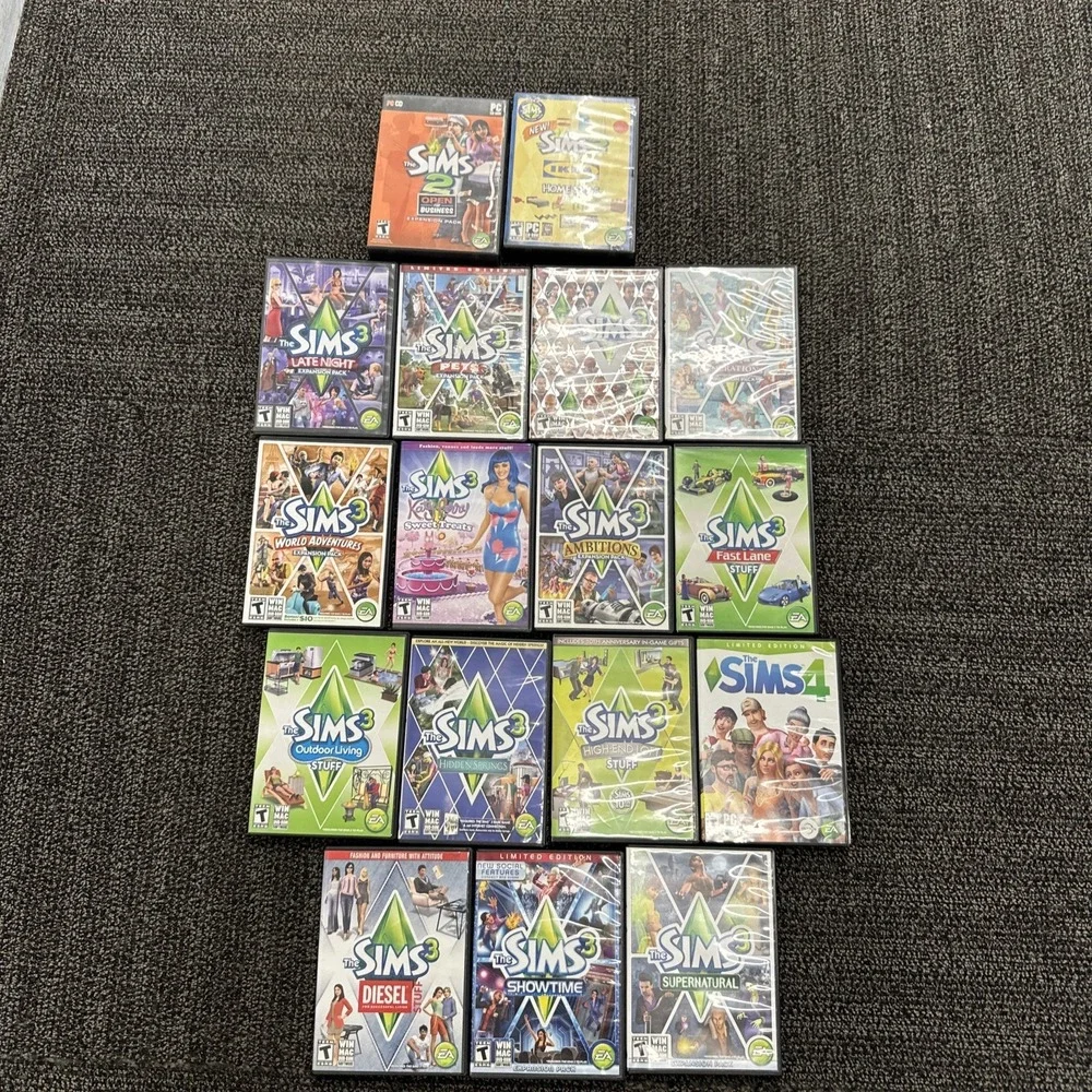The Sims 2-3-4 PC Bundle Base 17 Pack‎ Excellent Used Condition